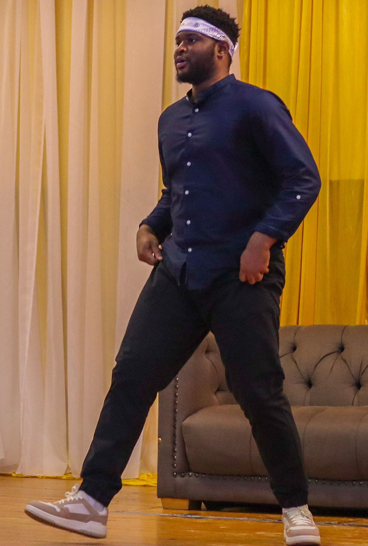 Joshua Effi dancing
